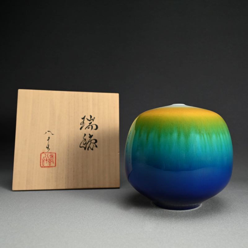 Yasokichi Ⅳ Vase ー徳田 順子 (四代 八十吉)  “瑞穂”