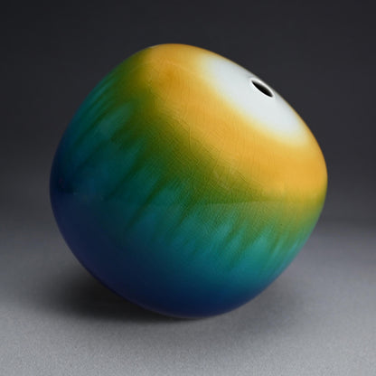 Yasokichi Ⅳ Vase ー徳田 順子 (四代 八十吉)  “瑞穂”