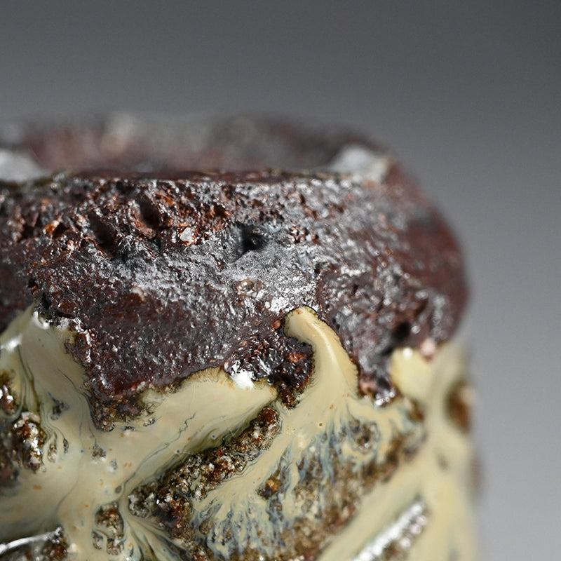 Madara Karatsu Guinomi Sake Cup ー中川 自然坊 “彫斑唐津 ぐい呑”