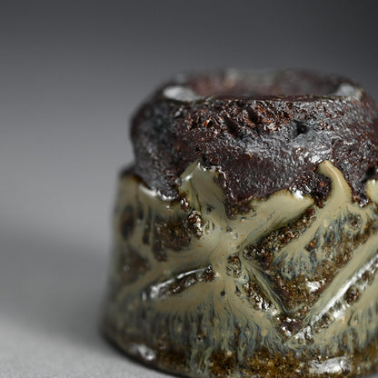 Madara Karatsu Guinomi Sake Cup ー中川 自然坊 “彫斑唐津 ぐい呑”