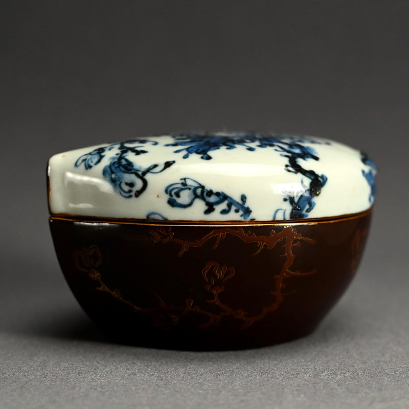 Gold-Lacquered Peach-Shaped Porcelain Container
