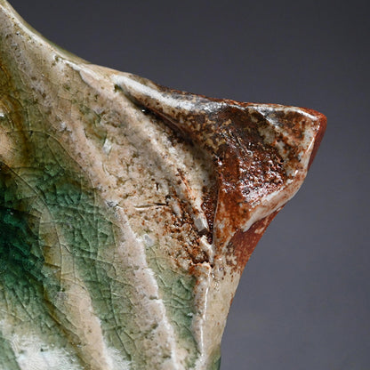 Haiyu Shinogi Small Plate ー新 学 “灰釉 鎬小皿”