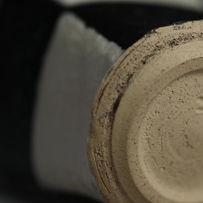 Kuro Oribe Ichimatsu Tea Container ー利茶土 ミルグリム “黒織部菱形市松茶器”