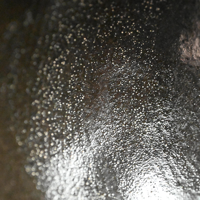 Hikidashi Guro Chawan Tea Bowl ー利茶土 ミルグリム “引出黒茶碗”