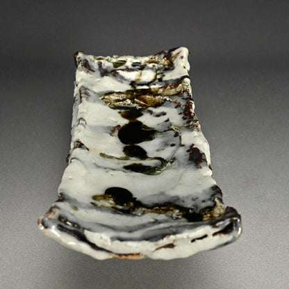 Geta Zara Plate ー村越 琢磨 “灰釉 下駄皿”