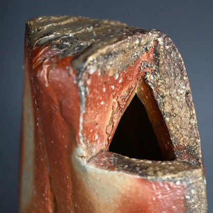 Fire Flower Iga Vase ー岸本 謙仁 "伊賀花入"