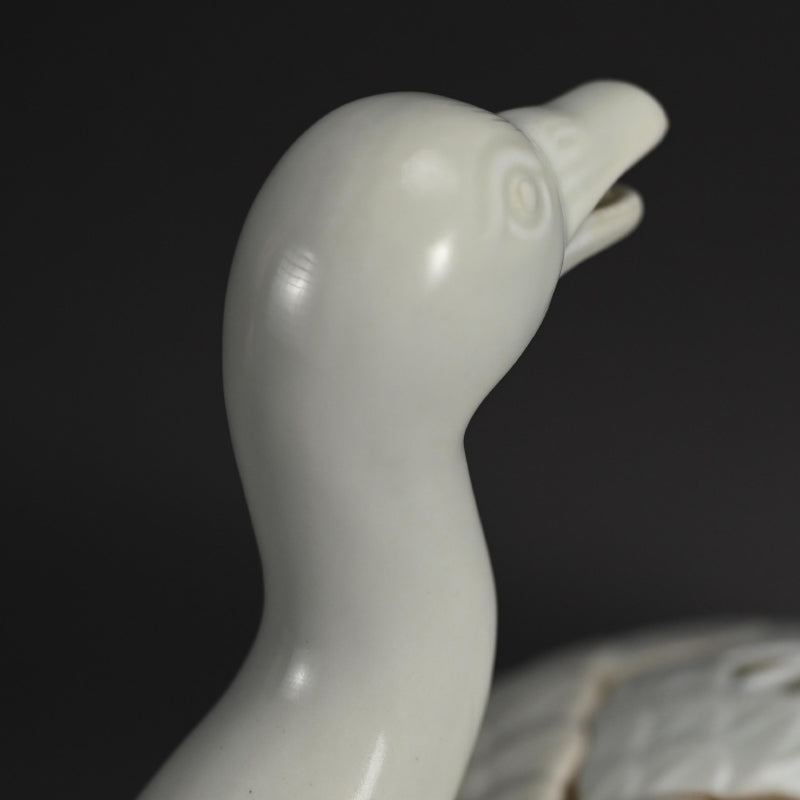 Antique White Porcelain Hirado Koro, Goose ー水鳥香炉
