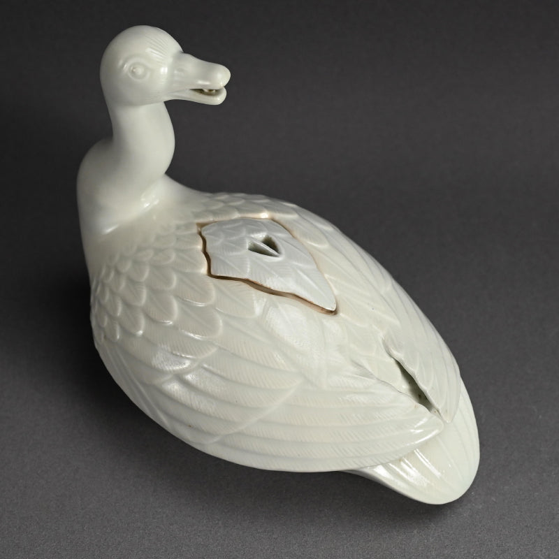 Antique White Porcelain Hirado Koro, Goose ー水鳥香炉