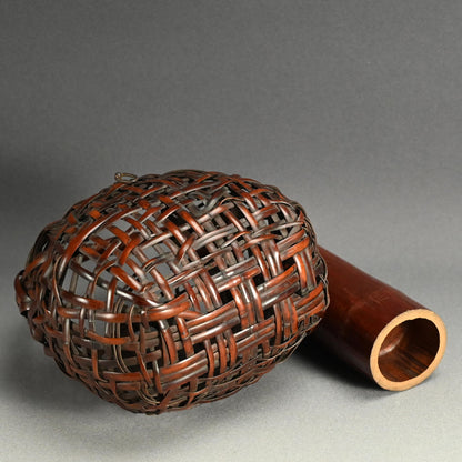 Bamboo Basket ー初代 和田 和一斎 "煤竹袋形掛花籠"