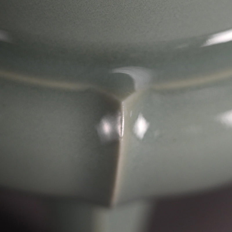 Celadon Koro Incense Burner ー宮永 東山 "青瓷袴腰 香爐"