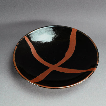 Essential Large Sabi-yu Plate by LNT ー浜田 庄司 “黒釉錆流描皿”