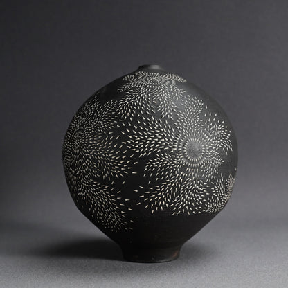 Contemporary Vase by important Female Artist ー北村 純子 “花入”