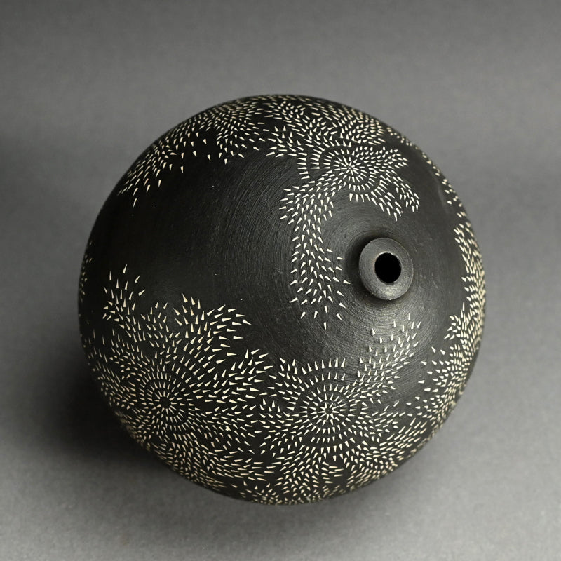 Contemporary Vase by important Female Artist ー北村 純子 “花入”