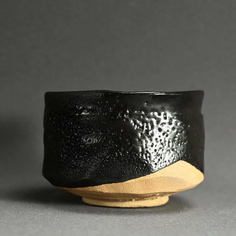 Setoguro Chawan by LNT ー加藤 孝蔵 “瀬戸黒茶碗”