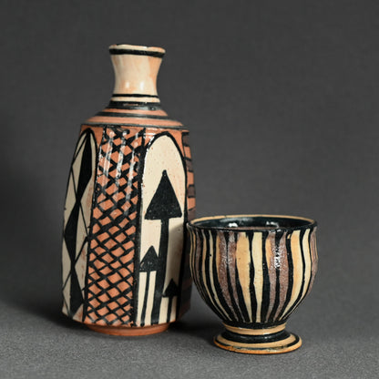Playful Aka-Oribe Sake Set ー利茶土 ミルグリム “AKA ORIBE SAKE CUP”, “AKA ORIBE TOKKURI”