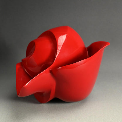 Dance of the Goldfish by Lacquer artist ー井上 絵美子 “華游”