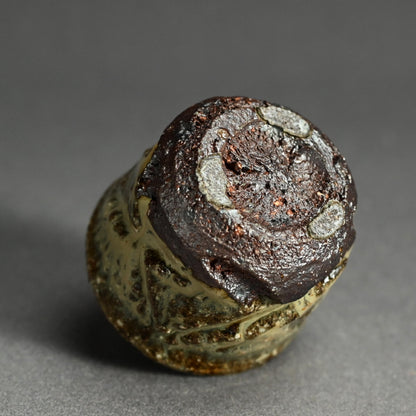 Madara Karatsu Guinomi Sake Cup ー中川 自然坊 “彫斑唐津 ぐい呑”