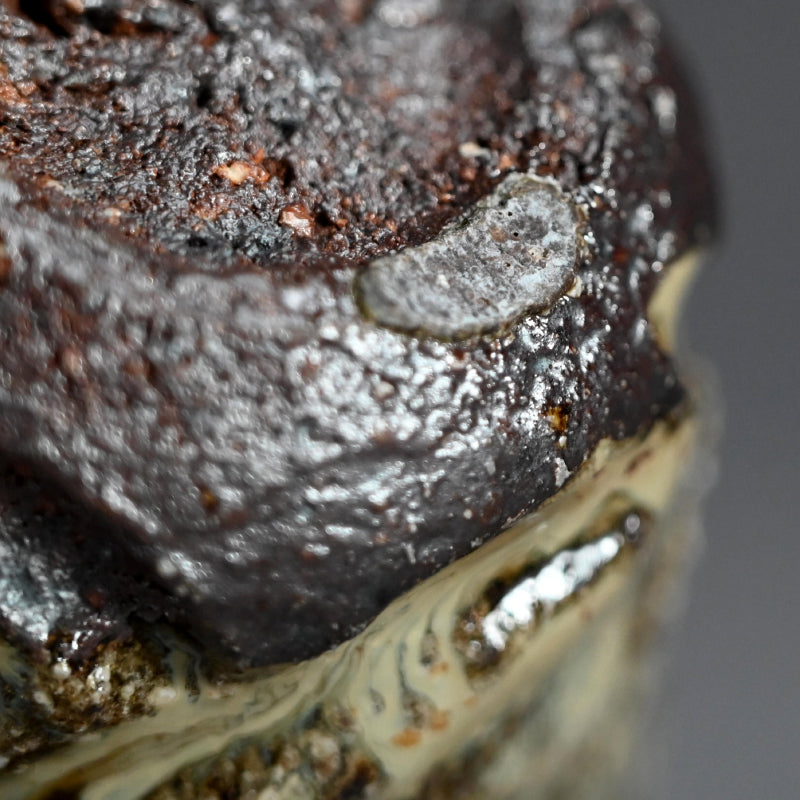 Madara Karatsu Guinomi Sake Cup ー中川 自然坊 “彫斑唐津 ぐい呑”