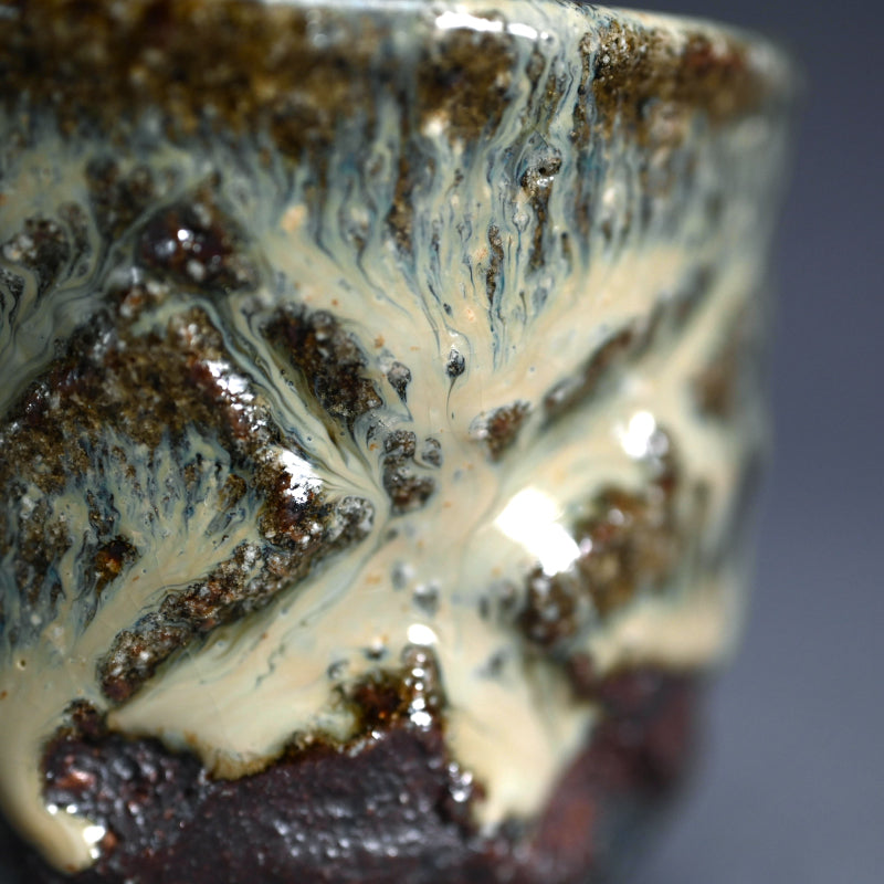 Madara Karatsu Guinomi Sake Cup ー中川 自然坊 “彫斑唐津 ぐい呑”