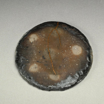 Ash Glazed Twice Fired Kintsugi Plate ー古谷 和也 "信楽窯変円皿"