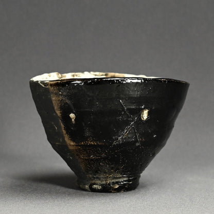 Smokey Black & White Chawan Tea Bowl ー鯉江 良二 “茶盌”