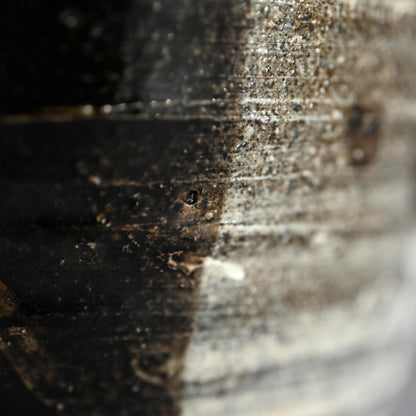 Smokey Black & White Chawan Tea Bowl ー鯉江 良二 “茶盌”