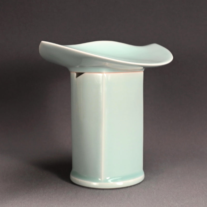 Huge Porcelain Koro Incense burner ー深見 陶治 “青白磁 翔 飾 香爐”