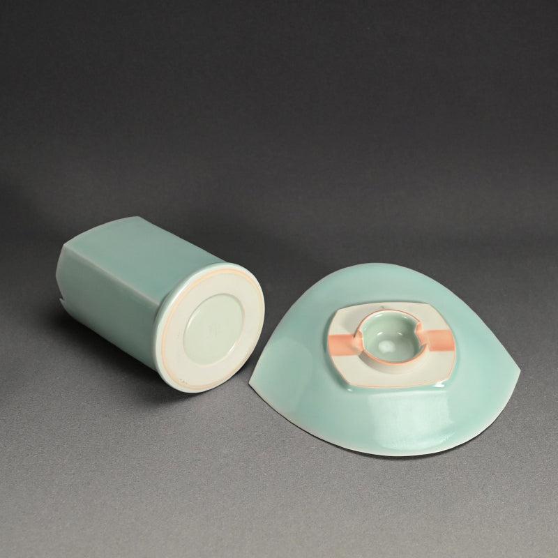 Huge Porcelain Koro Incense burner ー深見 陶治 “青白磁 翔 飾 香爐”