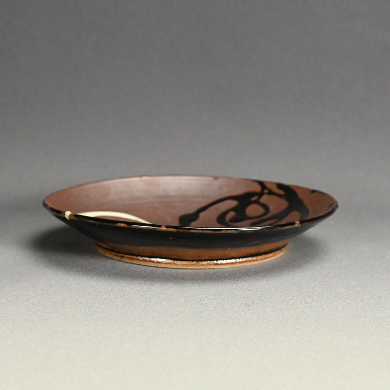 Unusual Plate by LNT ー浜田 庄司 “焼〆流梅皿”