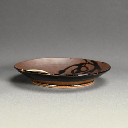 Unusual Plate by LNT ー浜田 庄司 “焼〆流梅皿”
