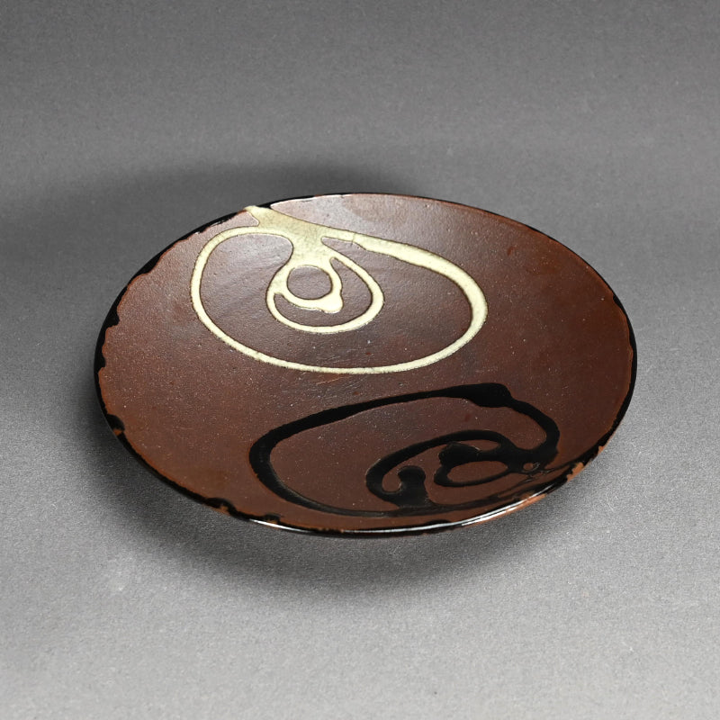 Unusual Plate by LNT ー浜田 庄司 “焼〆流梅皿”