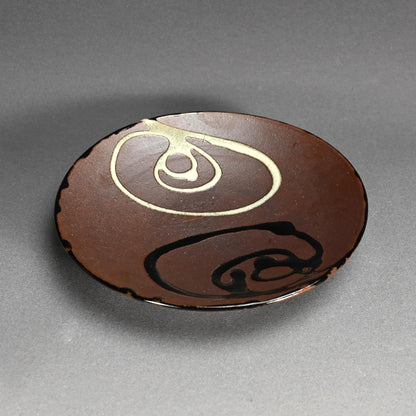Unusual Plate by LNT ー浜田 庄司 “焼〆流梅皿”