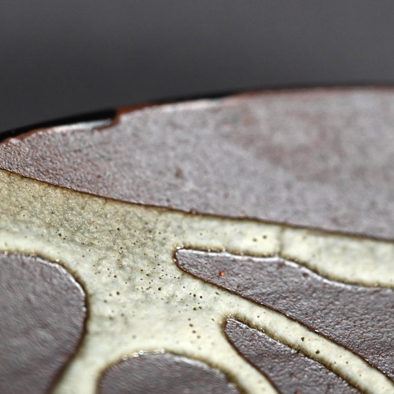 Unusual Plate by LNT ー浜田 庄司 “焼〆流梅皿”
