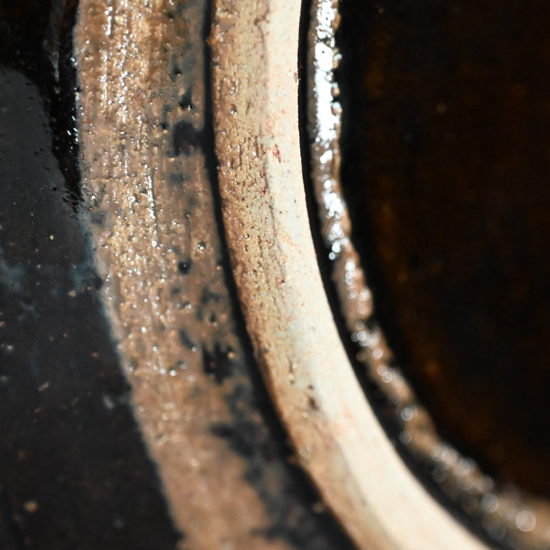 Unusual Plate by LNT ー浜田 庄司 “焼〆流梅皿”