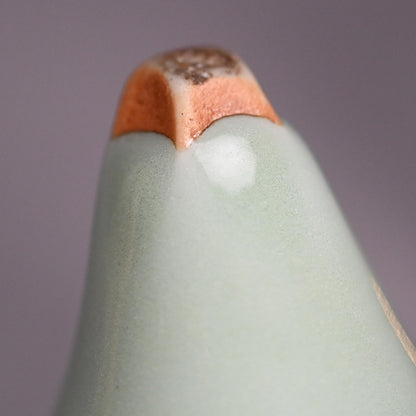 Celadon Koro with silver lid ー二代 諏訪 蘇山 “青瓷袴腰 香爐”