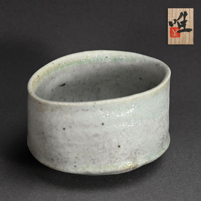 White Maccha Chawan Tea Bowl ー辻村 唯 “白志野 茶盌”