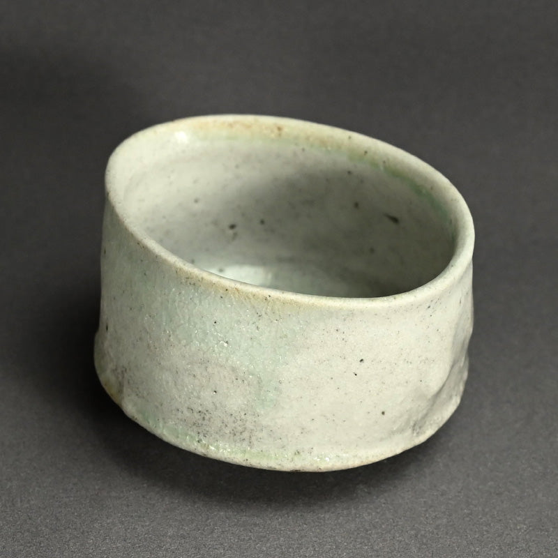 White Maccha Chawan Tea Bowl ー辻村 唯 “白志野 茶盌”