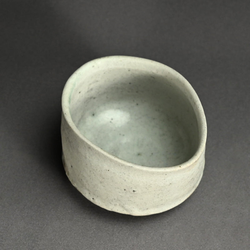 White Maccha Chawan Tea Bowl ー辻村 唯 “白志野 茶盌”