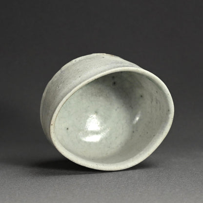 White Maccha Chawan Tea Bowl ー辻村 唯 “白志野 茶盌”