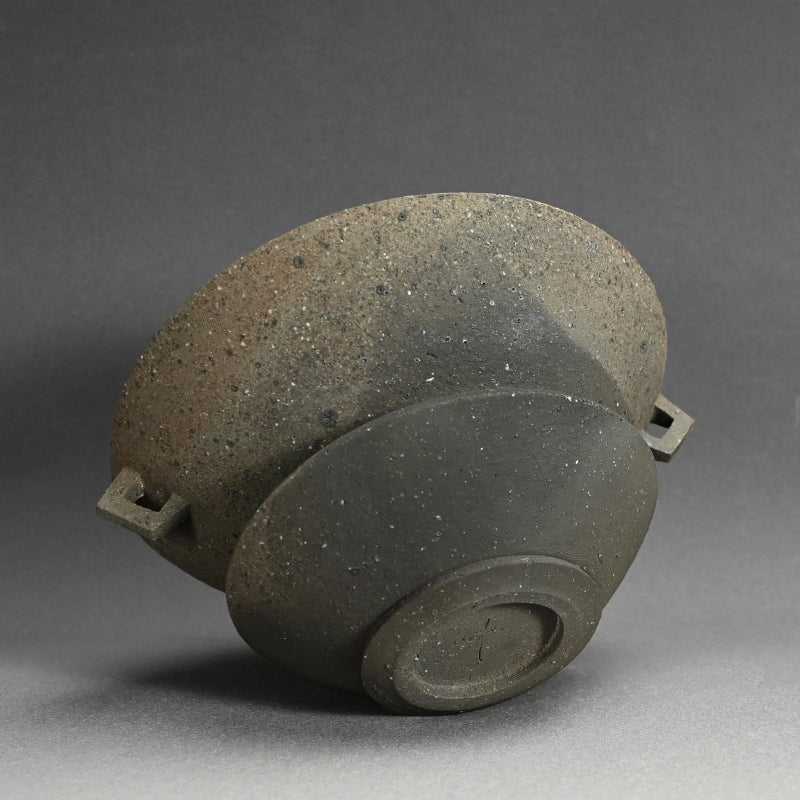 Smoked-Black Modernist Vase ー井口 大輔 “燻陶壺”