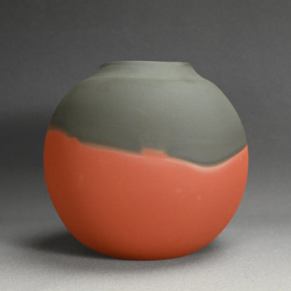 Mumyoi-yaki Vase by LNT ー五代 伊藤 赤水 (窯一) “無名異壺”