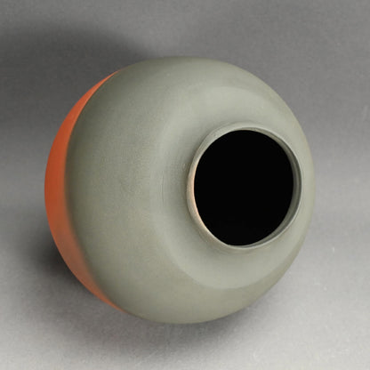Mumyoi-yaki Vase by LNT ー五代 伊藤 赤水 (窯一) “無名異壺”