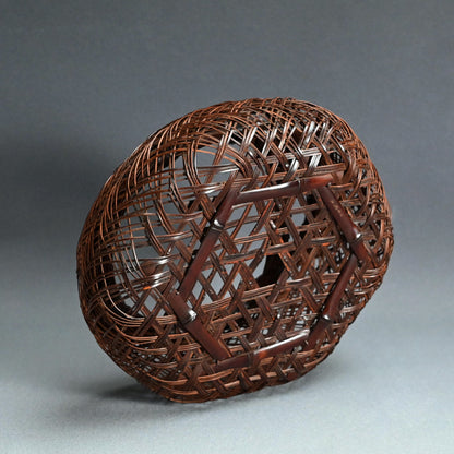 Woven Bamboo Vase ー二代 田邊 竹雲斎 “寿海 花籃"