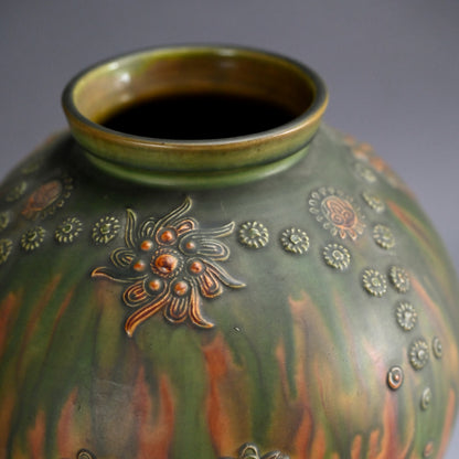 Rare! Sansai Vase ー宮永 東山 “三彩古代文 花瓶”