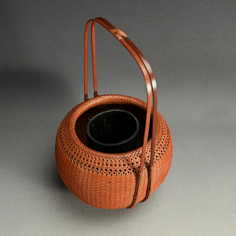 Imperial Artist Woven Bamboo Basket A ー八木澤 啓 “松風花籠”