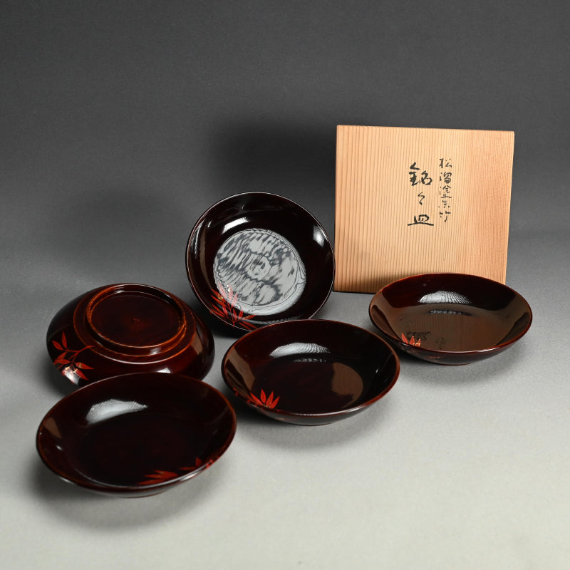 5 pc Lacquer Plate Set, Red Bamboo ー服部 峻昇 “松溜塗朱竹 銘々皿”