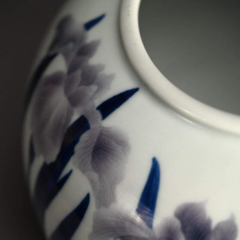 Porcelain Vase, Iris ー宮川 (真葛) 香山 "復興記念 横濱大博覧會 昭和十年"