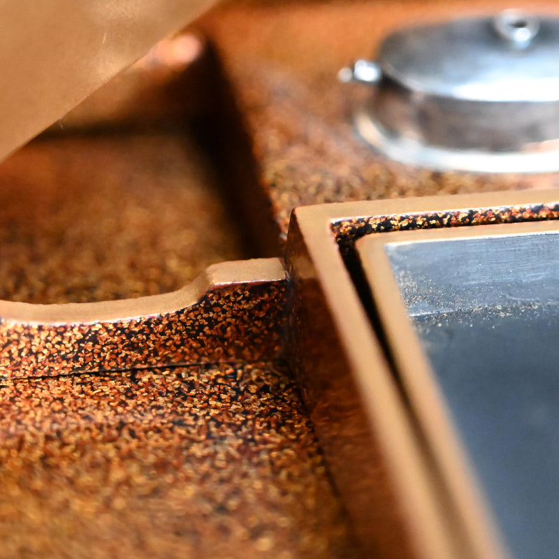 Antique Japanese Shimmering Gold Lacquer Suzuri Bako Writing Box ー"柳橋蒔絵御小硯"