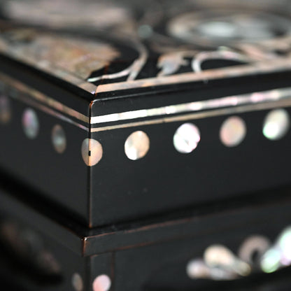 Incredible Mother of Pearl Inlay Suzuri Bako Lacquer Writing Box