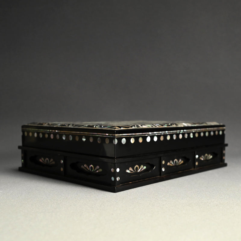 Incredible Mother of Pearl Inlay Suzuri Bako Lacquer Writing Box